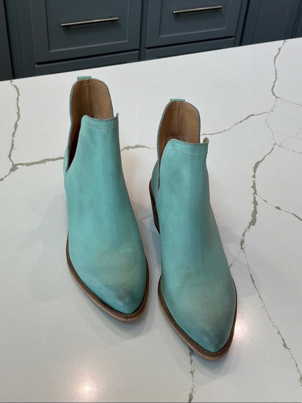 Overland Nubuck Size 7 Women's Mint Aqua Teal Leather Ankle Booties Pointed Toe